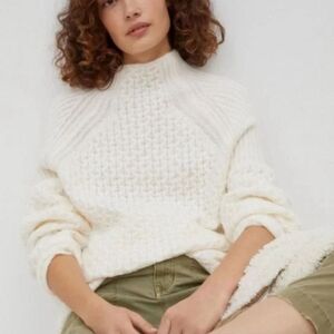 Anthropologie mock neck sweater small